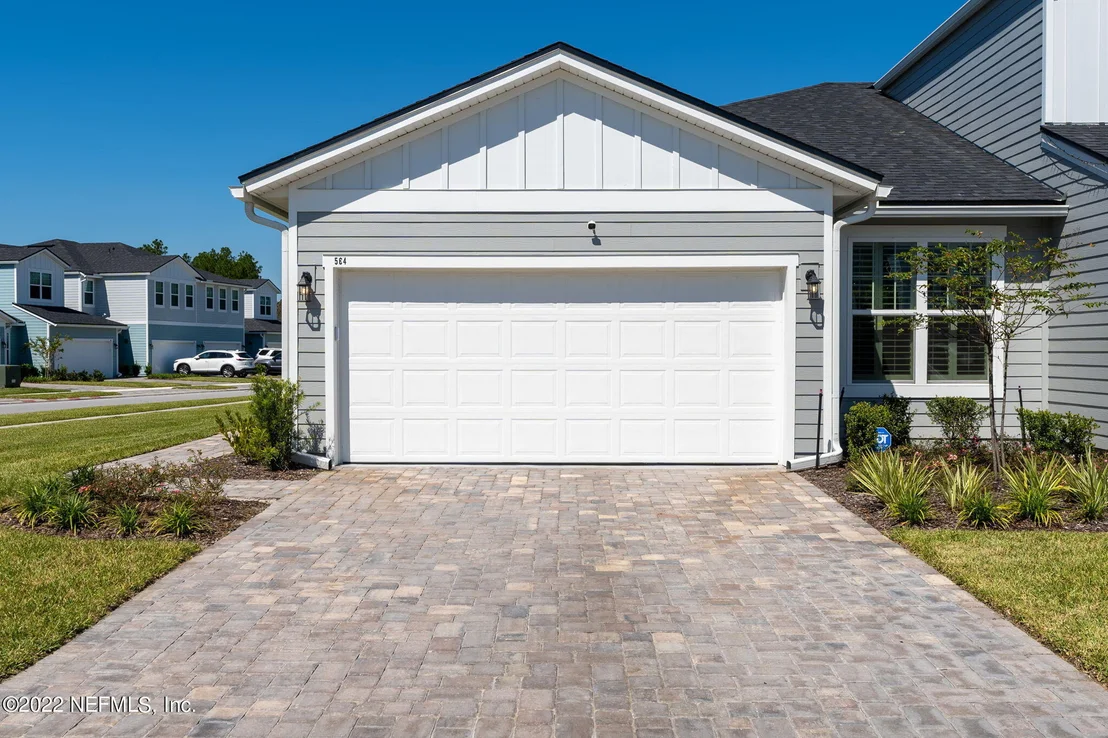 Photo of 564 PINE BLUFF Drive