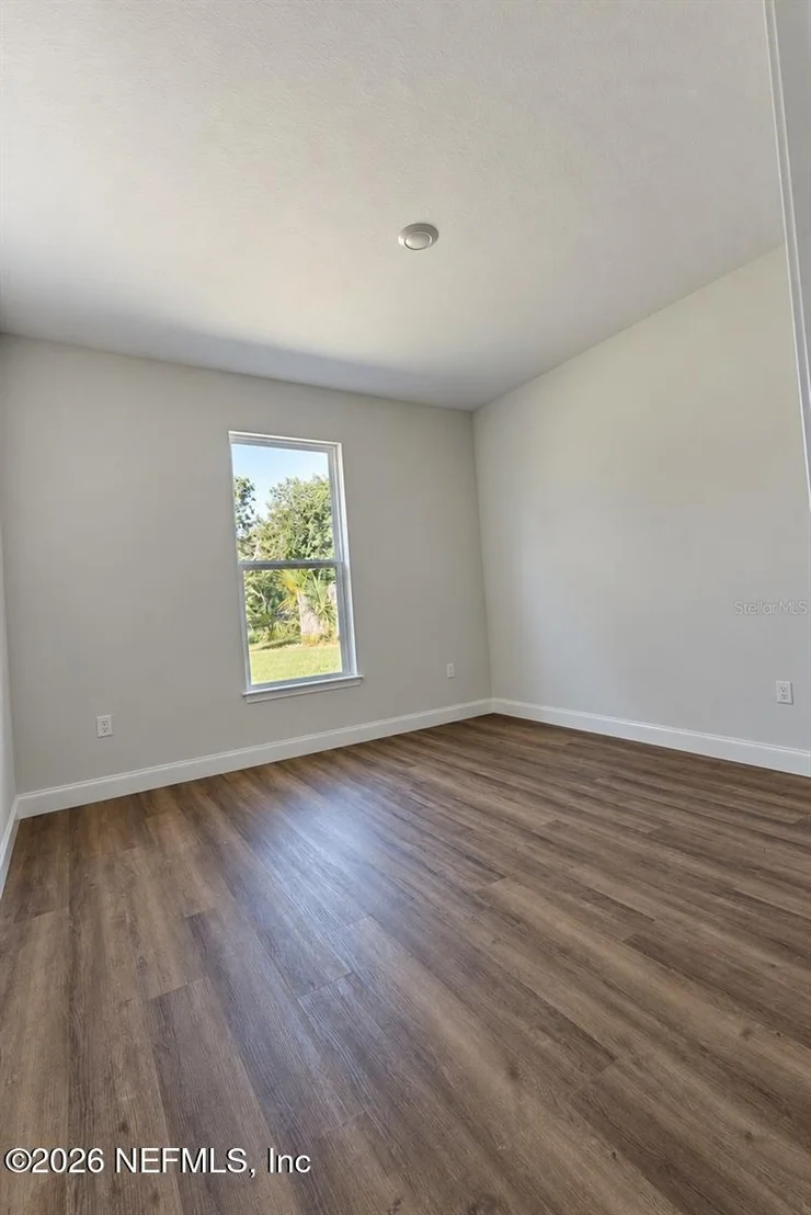 Photo of 6 BRONSON Lane