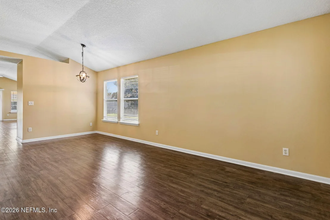 Photo of 831 TIMBERJACK Court