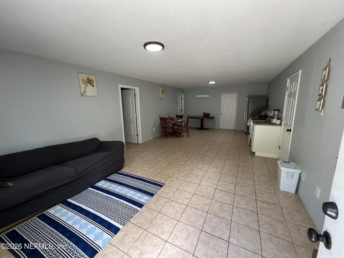 Photo of 468 TAYLOR Avenue