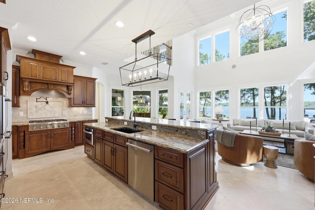 Photo of 2049 BISHOP ESTATES Road