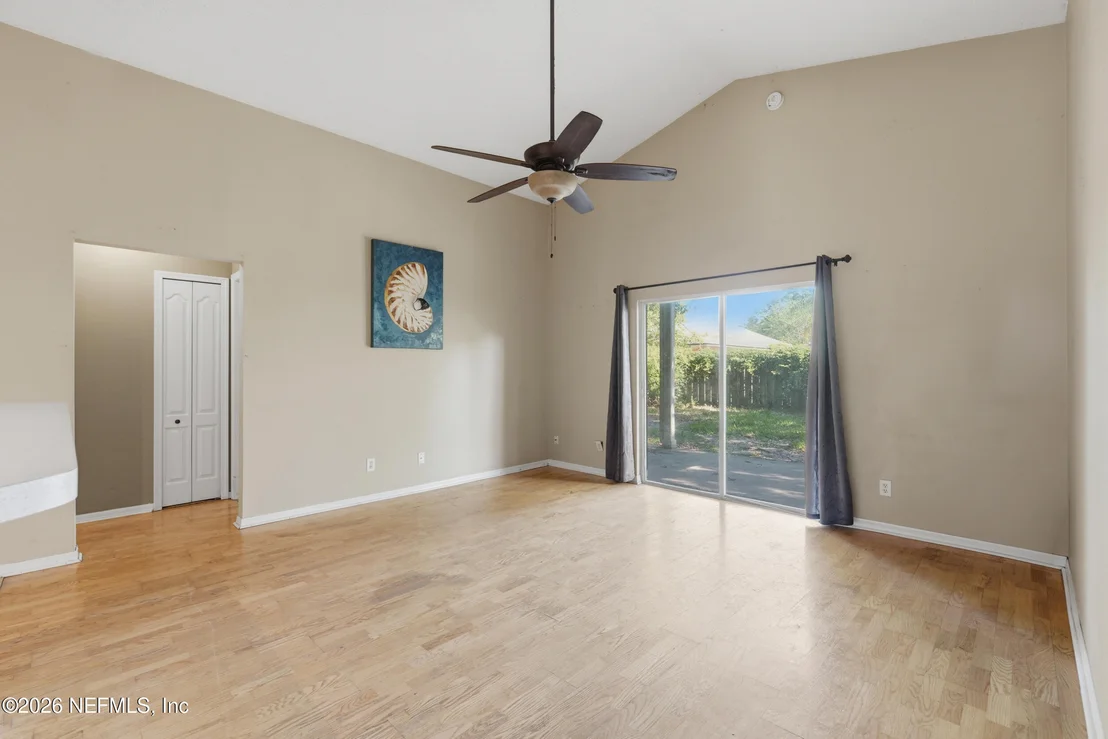 Photo of 917 BUTTERCUP Drive