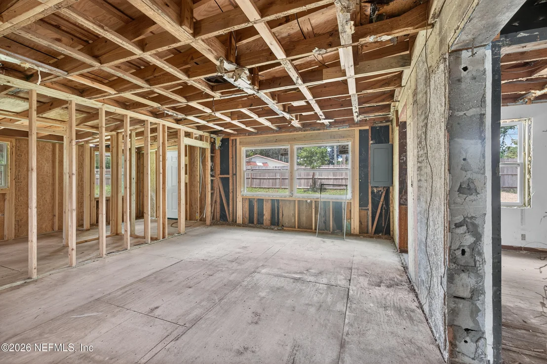 Photo of 9248 RIDGE Boulevard