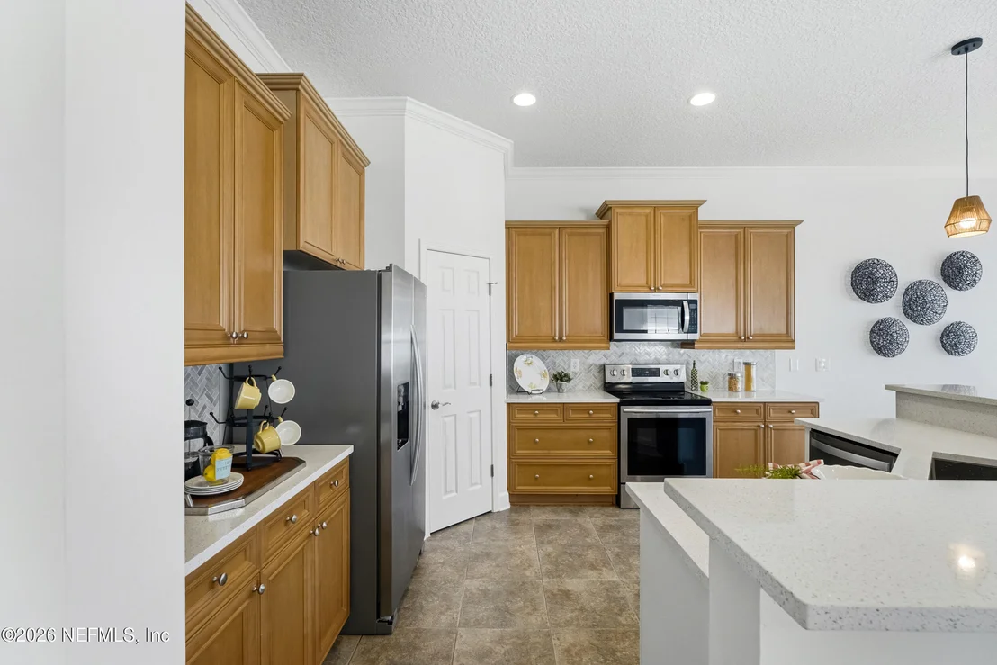 Photo of 6325 ENDELSTOW Lane