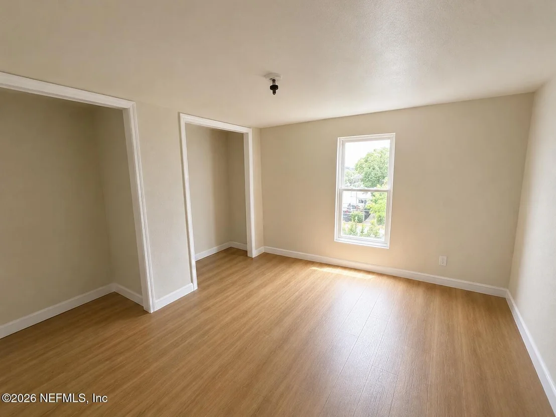 Photo of 724 RENFRO Road