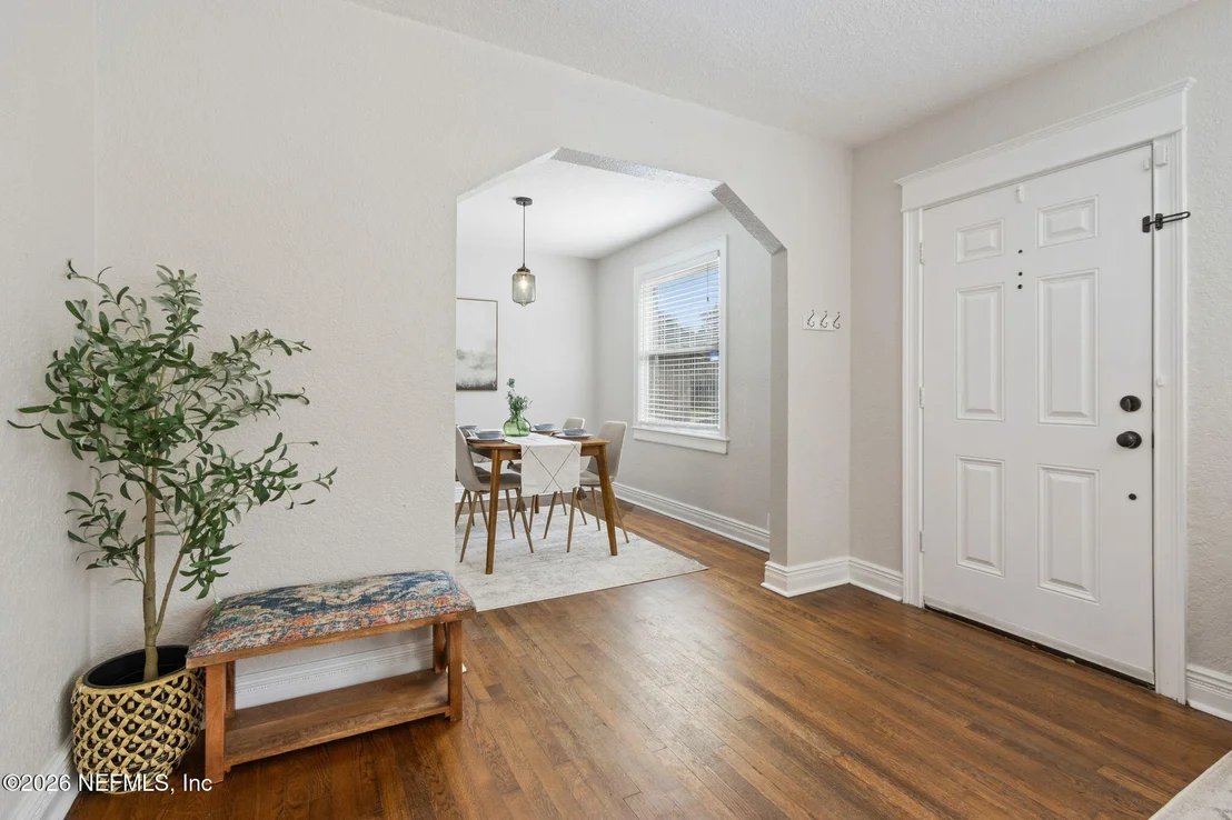 Photo of 2246 REDFERN Road