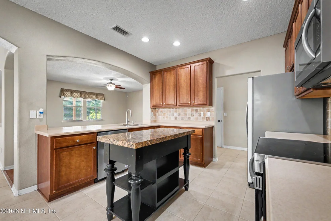 Photo of 276 JOHNS CREEK Parkway