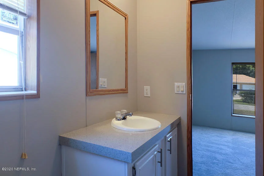 Photo of 1025 W 4TH Street