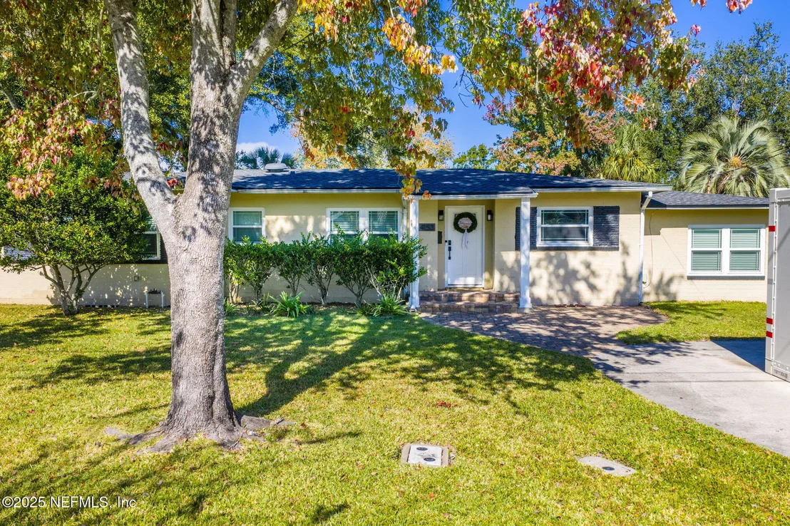 Photo of 4153 TRIESTE Place