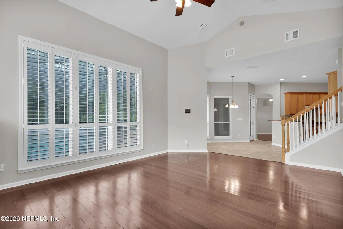 Photo of 879 SONGBIRD Drive