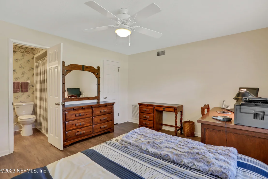 Photo of 1036 GLEN ECHO Road