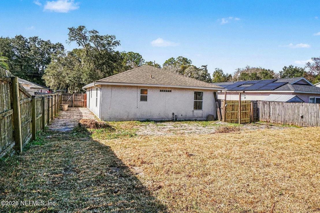 Photo of 2898 N 10TH Street