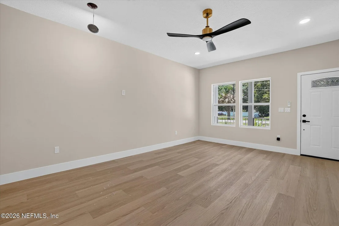 Photo of 4399 KENNDLE Road