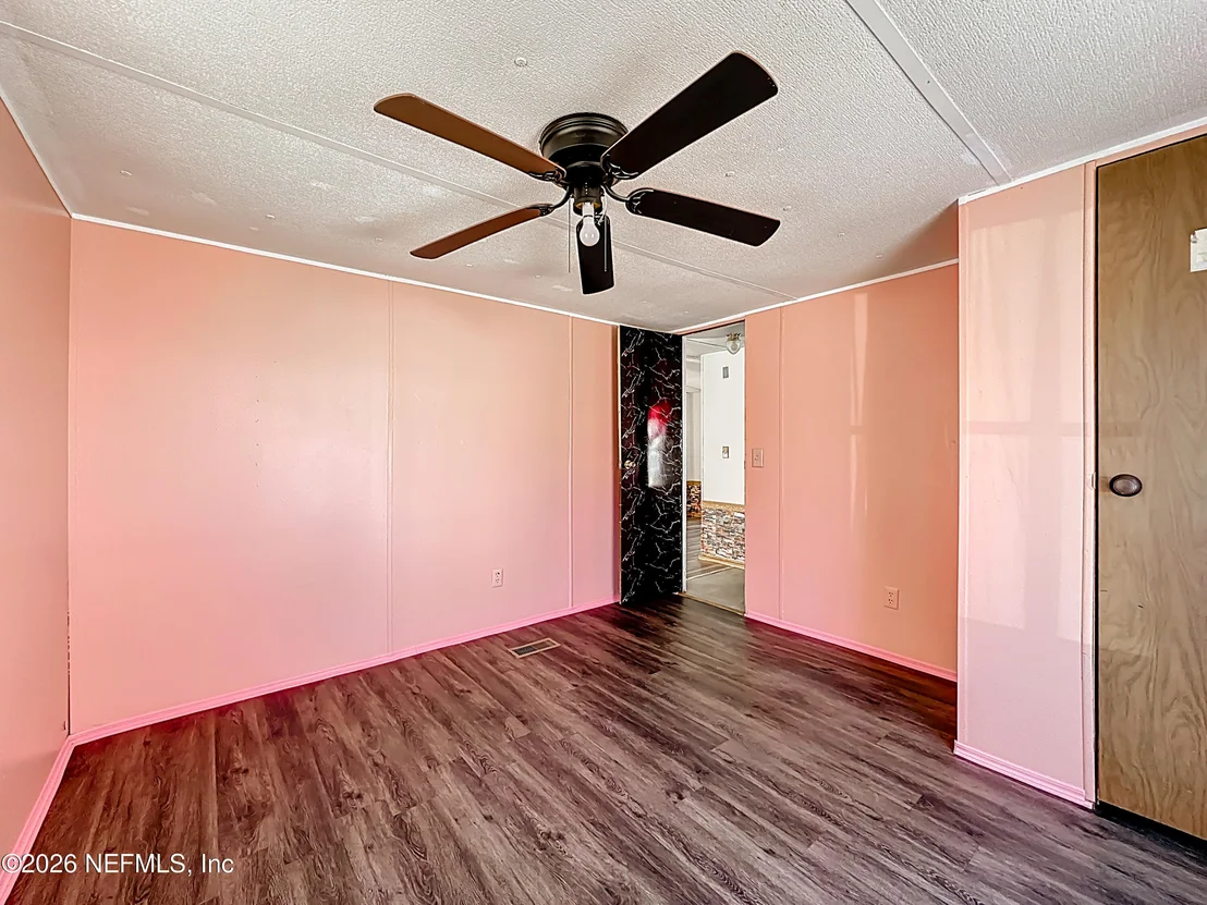 Photo of 133 REAVES Avenue