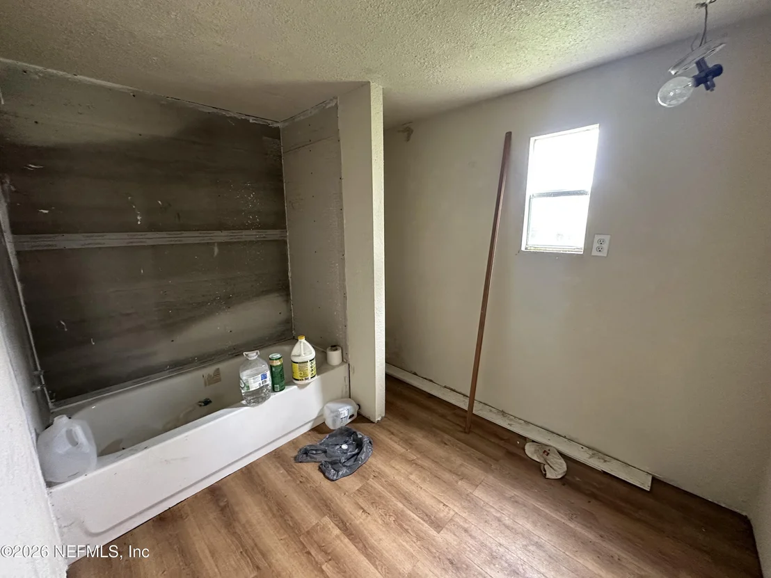 Photo of 724 RENFRO Road