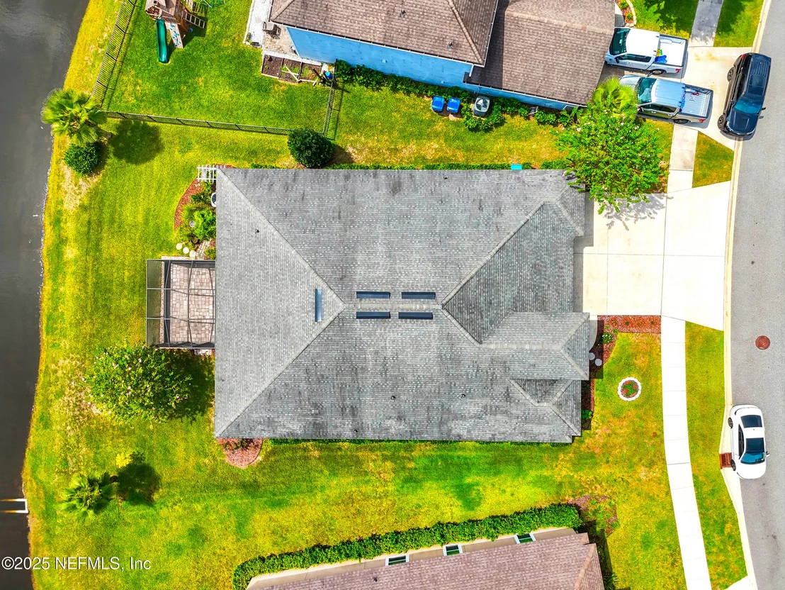 Photo of 96072 BREEZEWAY Court