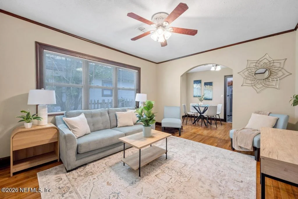Photo of 2550 SUMMIT Street