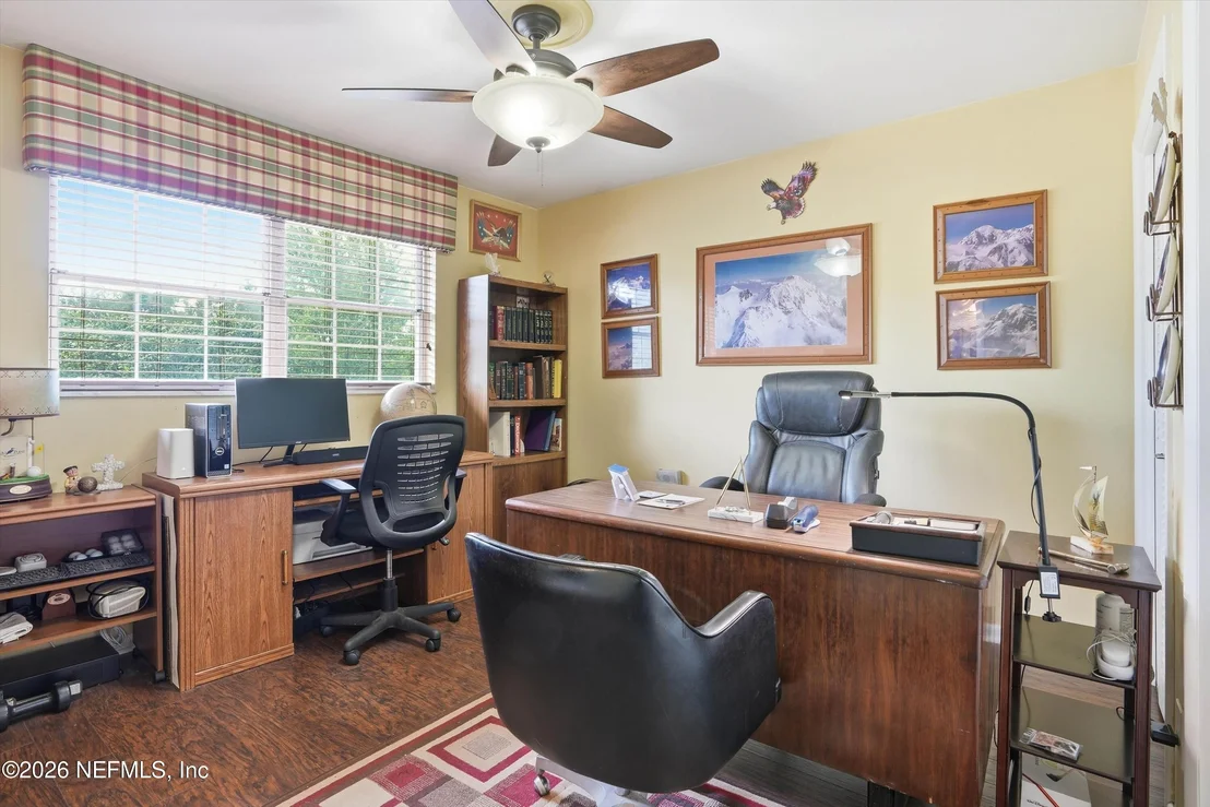 Photo of 1884 PARKCREST Drive
