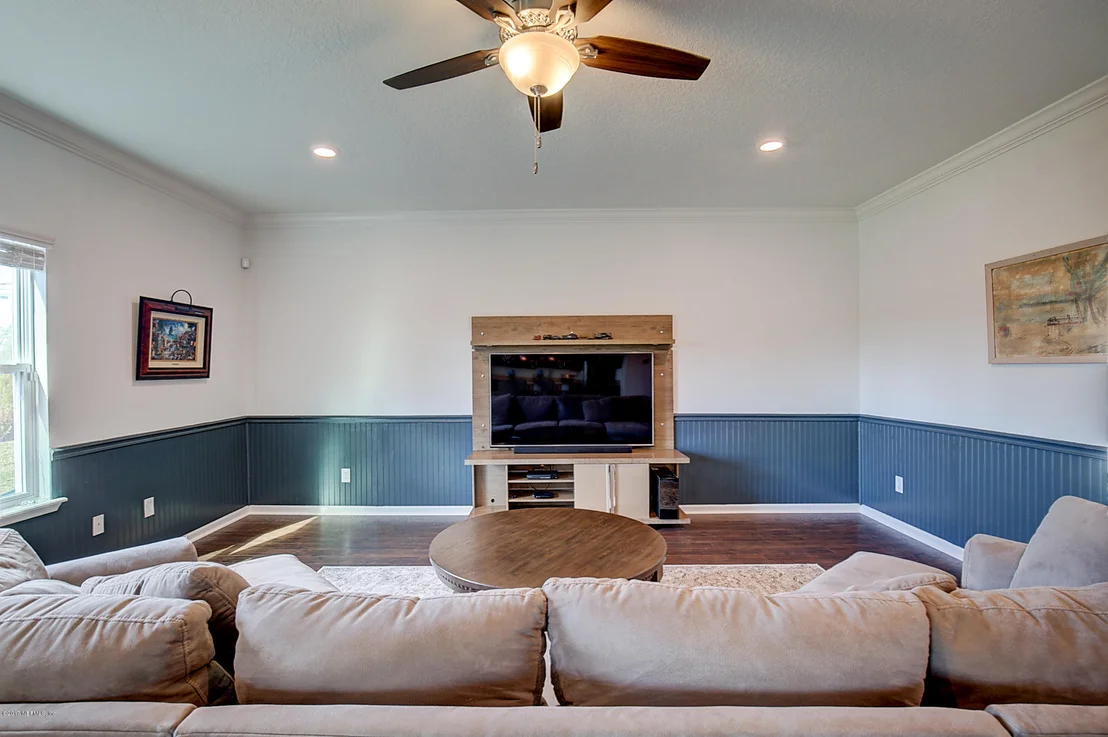 Photo of 112 BLUFFTON Court