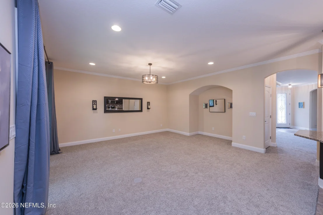 Photo of 664 DRYSDALE Drive
