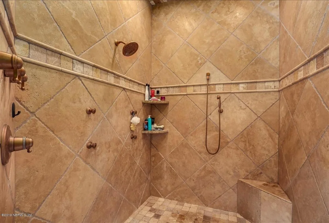 Photo of 1180 REGISTRY Boulevard