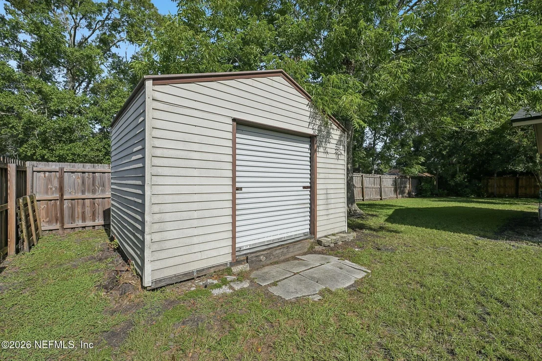 Photo of 200 DEBARRY Avenue