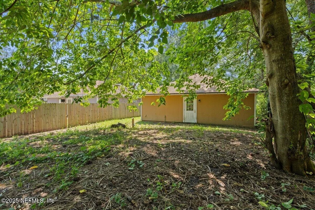 Photo of 4527 CLAIRMONT Road