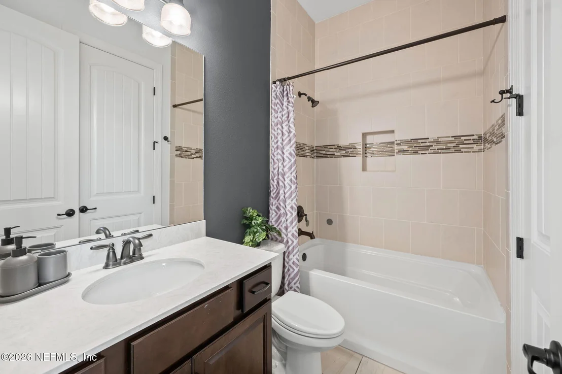 Photo of 681 GLENNEYRE Circle
