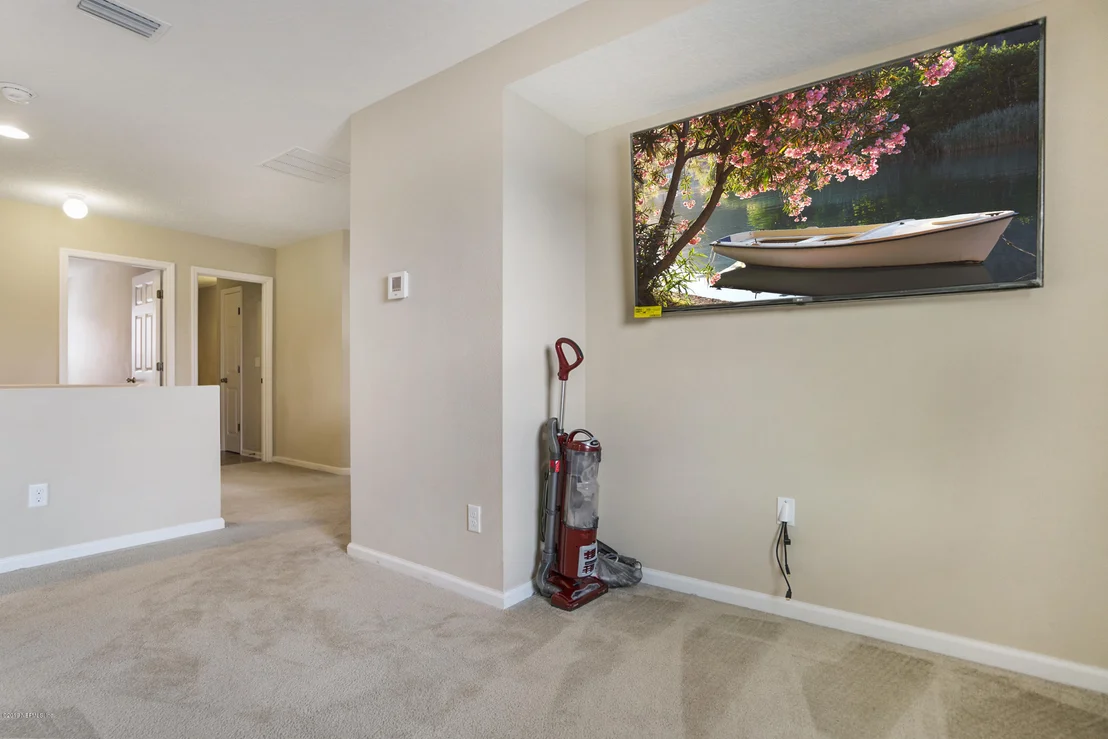 Photo of 15898 HUTTON Lane