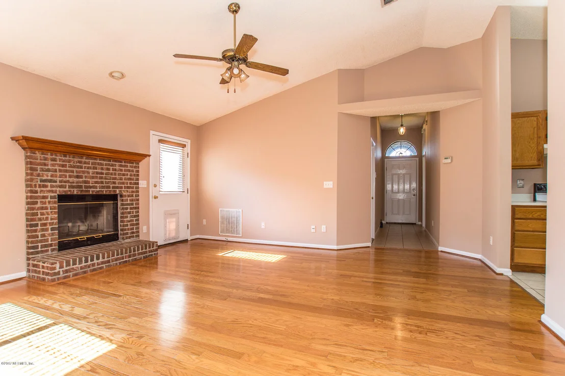 Photo of 1515 BEECHER Lane