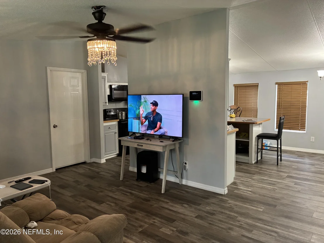 Photo of 104 REAVES Avenue