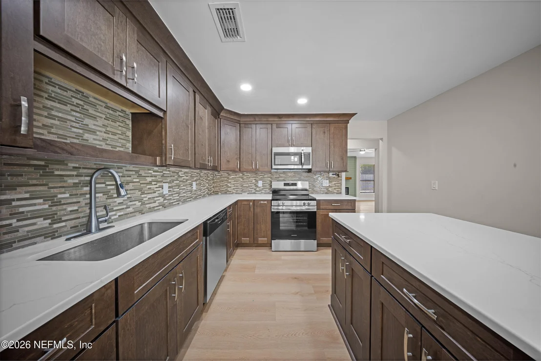 Photo of 1440 FOREST Lane