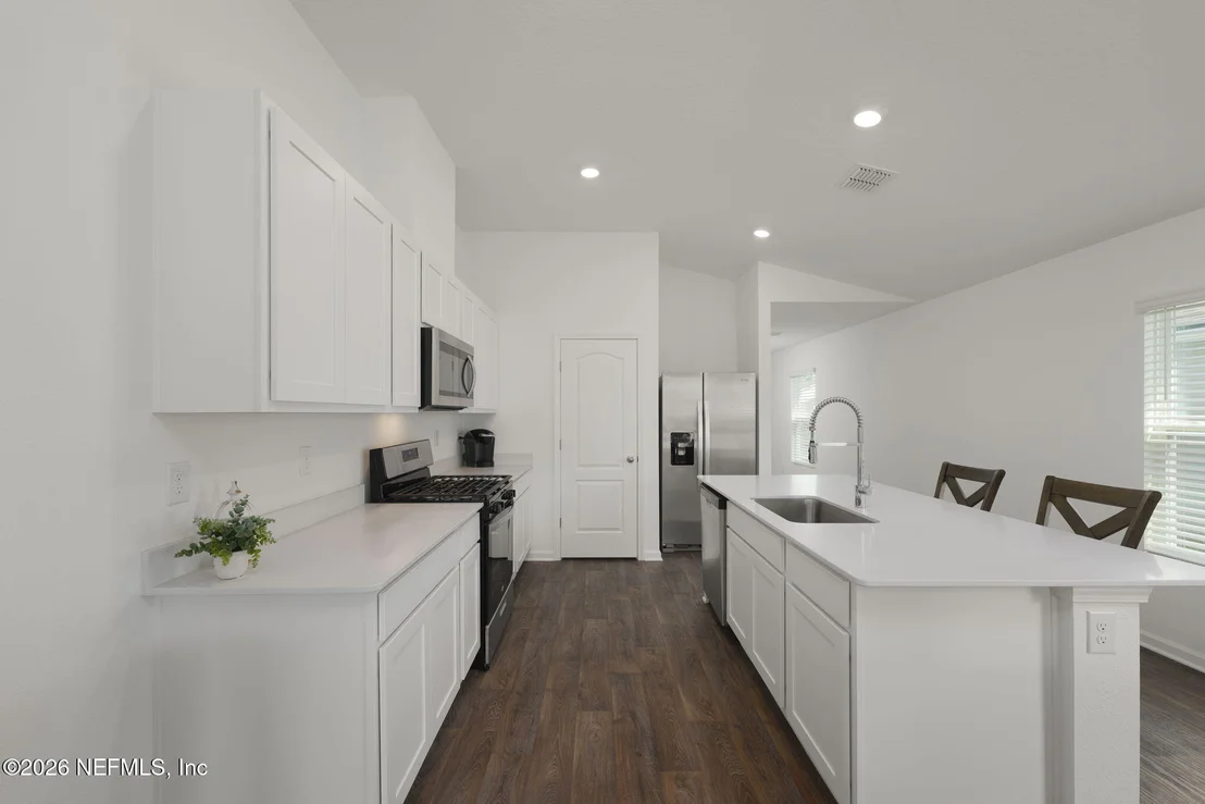 Photo of 810 GRAND RESERVE Drive