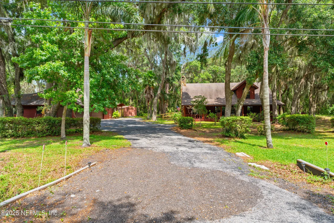 Photo of 156 COUNTY ROAD 13