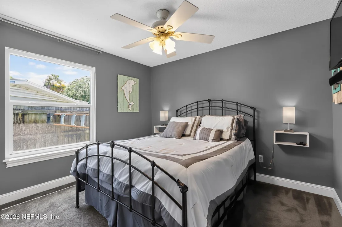 Photo of 1115 PALM Circle