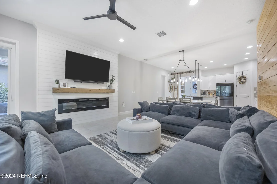Photo of 8531 MABEL Drive