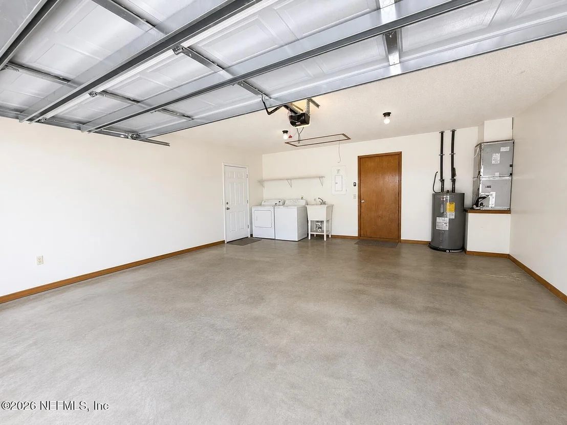 Photo of 6 SURFCREST Street