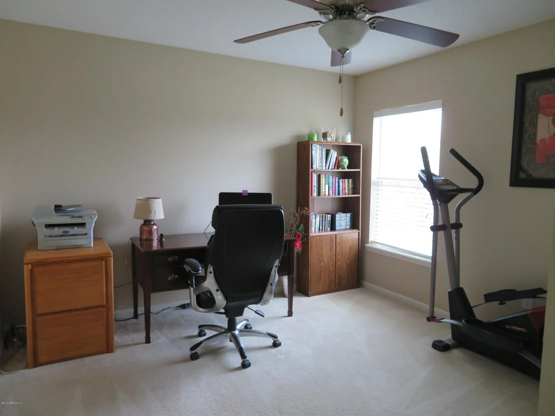 Photo of 137 CRESTHAVEN Place