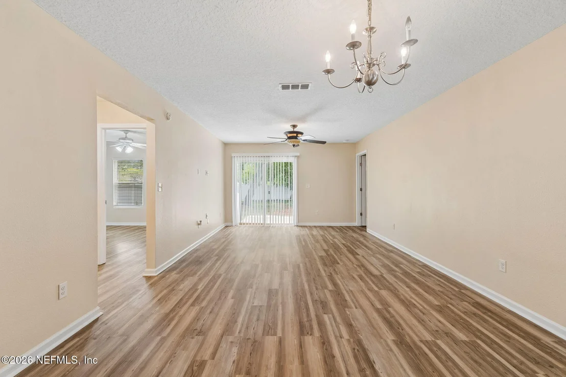 Photo of 73 S TWIN MAPLE Road