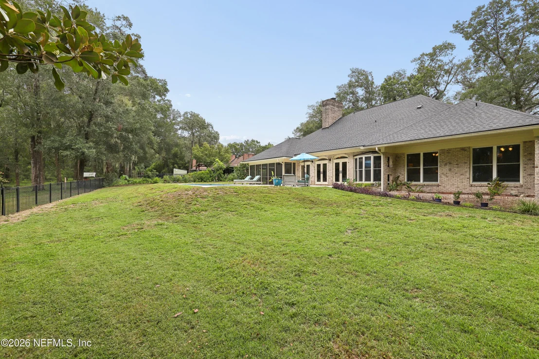 Photo of 2856 RAVINES Road