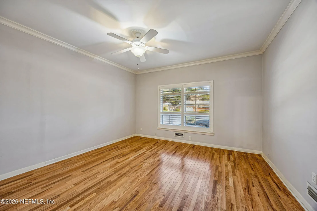 Photo of 4768 QUEEN Lane