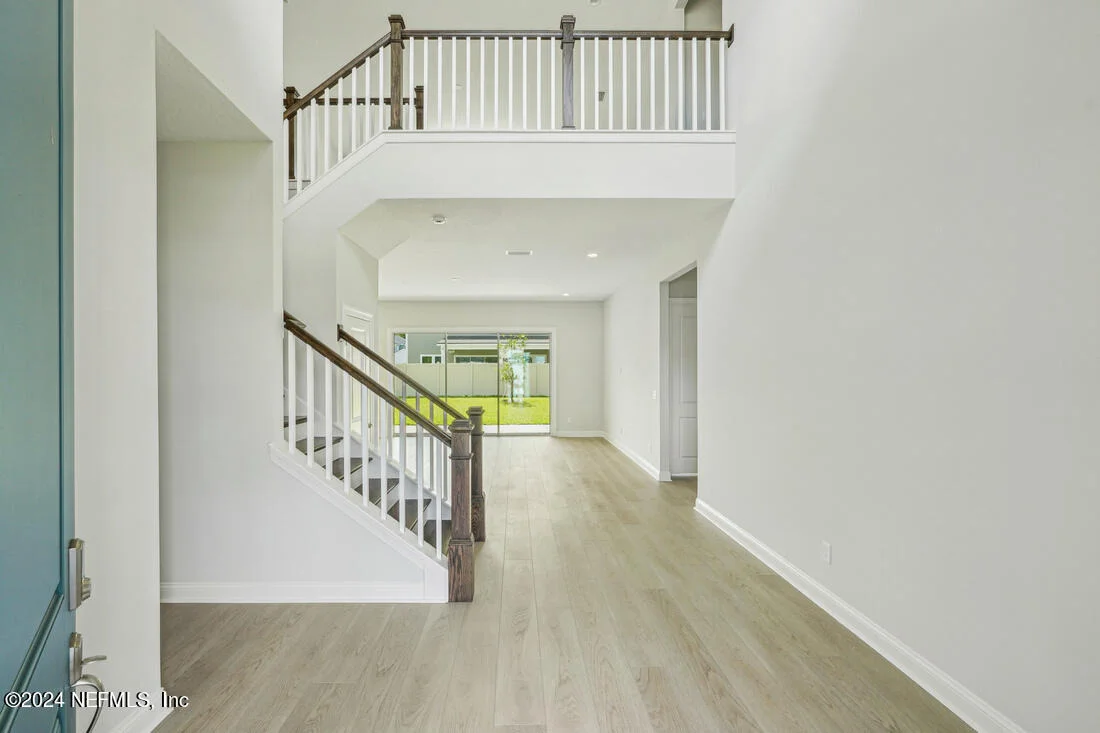 Photo of 144 WAVERLY Way