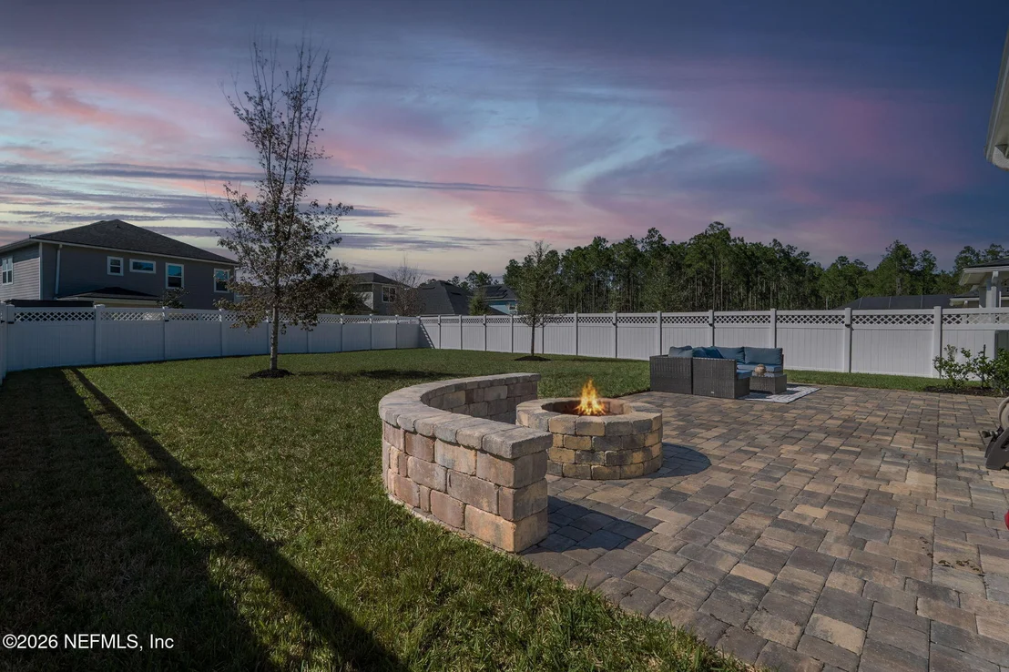 Photo of 637 WATERVALE Drive