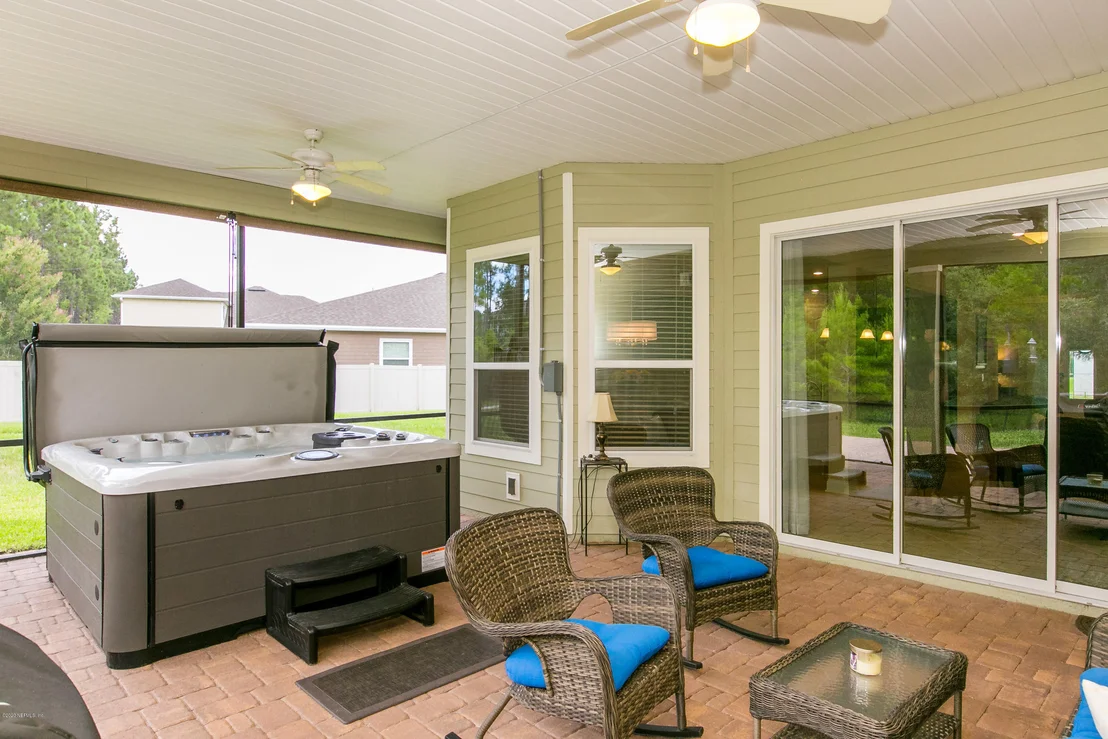 Photo of 228 RINCON Drive