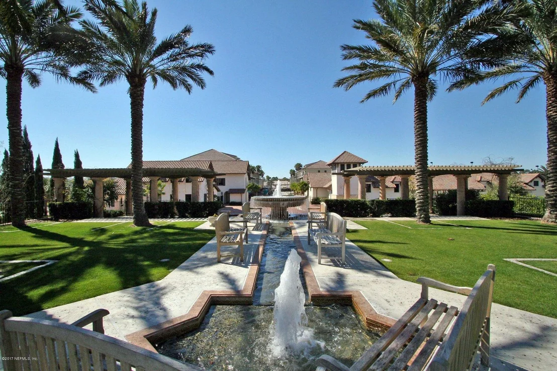 Photo of 171 LA MESA Drive