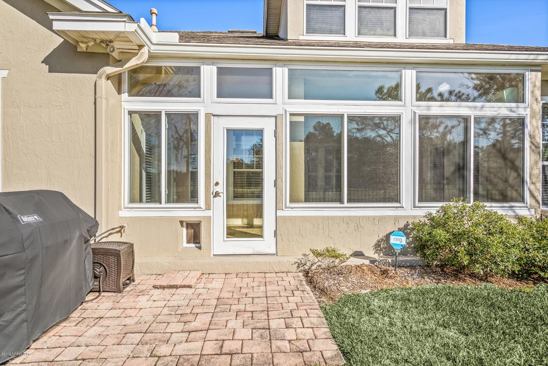Photo of 821 EAGLE POINT Drive