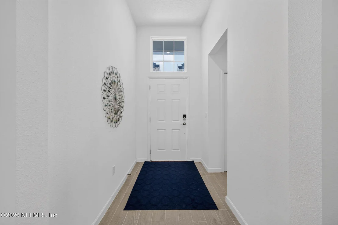 Photo of 404 LAKE SINCLAIR Street