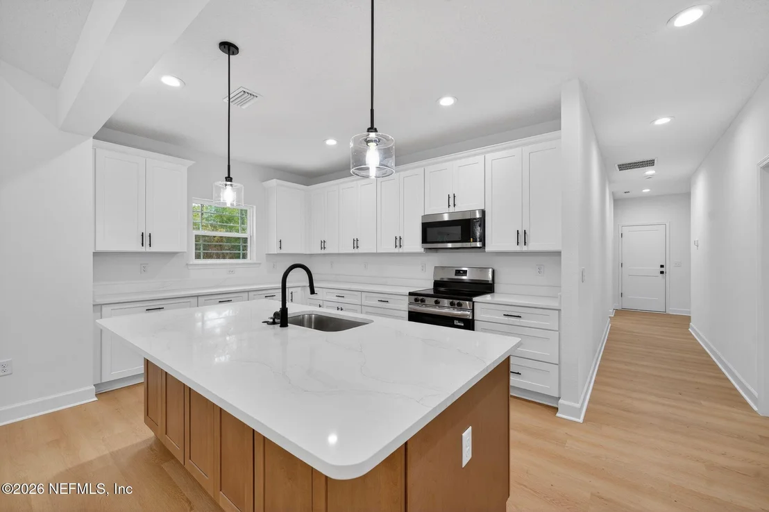 Photo of 2130 MALLARD Road