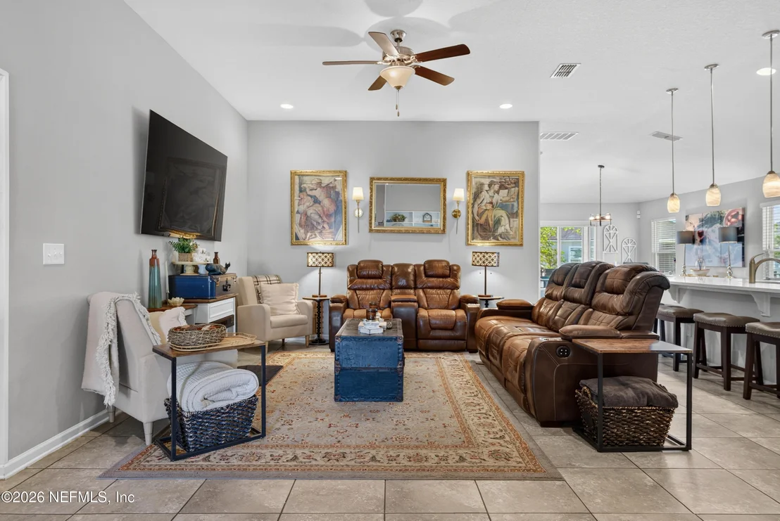 Photo of 589 SEVILLE Parkway