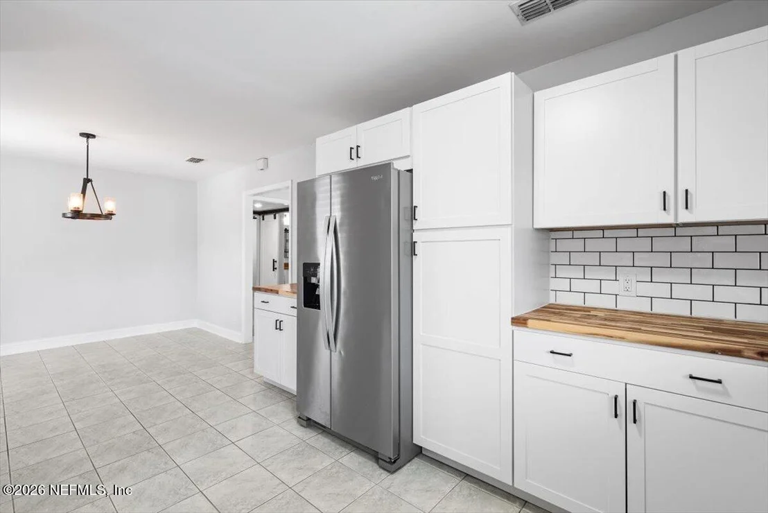 Photo of 9268 HIPPS Road